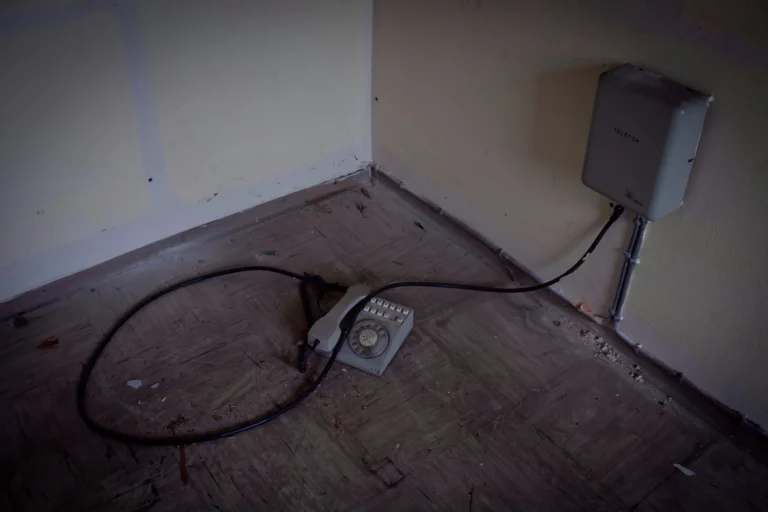 Informacije o zapletih ne pridejo do zdravnikov, kaj šele do pacientov