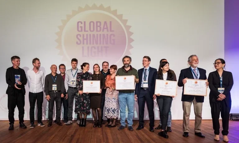 Novinarjem OCCRP, tudi odgovorni urednici Oštra.si, novinarska nagrada