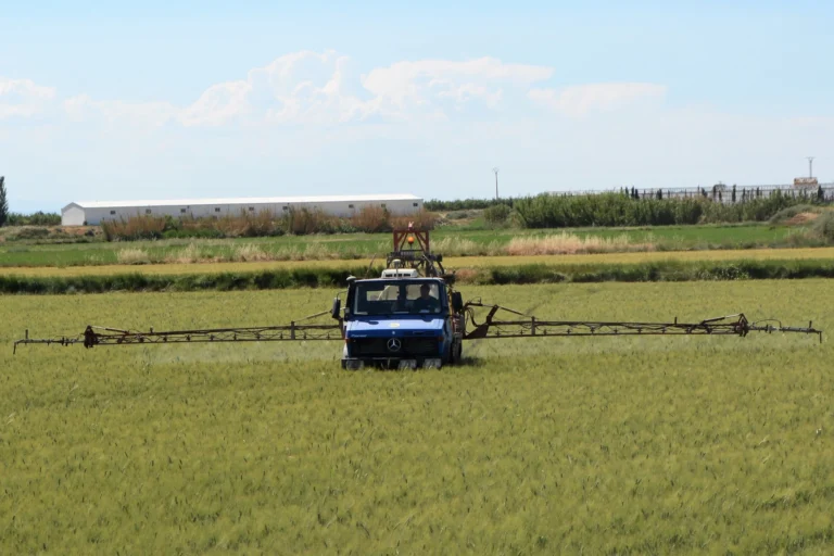 Evropska komisija prepovedala nevrotoksična pesticida