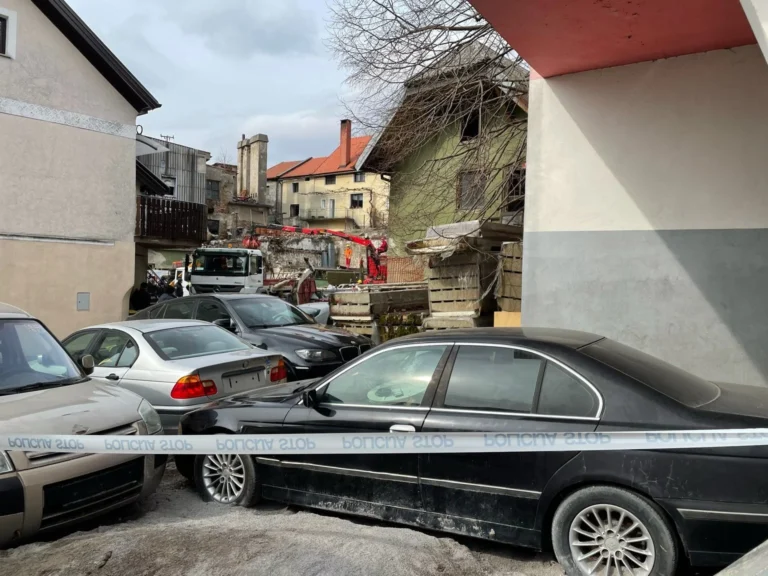 Postojnskemu upravljavcu divjega odpada odklenkalo