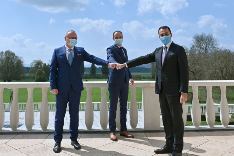 Logar ni prvi slovenski zunanji minister, ki je po 2012. obiskal Hrvaško