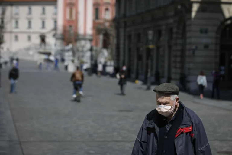 WHO ni določila končnega datuma pandemije
