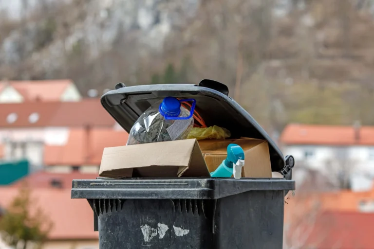 Gas station dumps plastic packaging into mixed trash