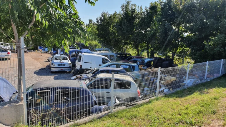 Okoljski inšpektorat zaradi Oštra nad sežanske nevarne odpadke