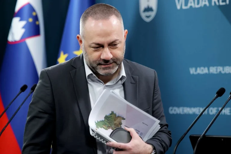 Ministrstvo bi glede popoldanskega dela zdravnikov iskalo kompromis