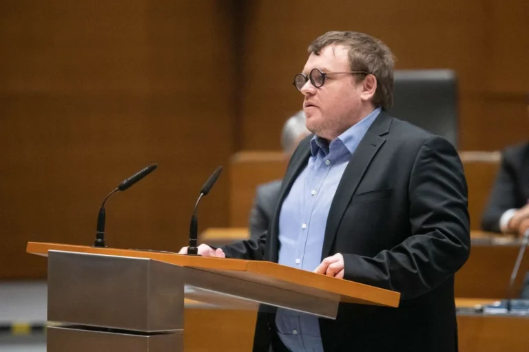 Urejanje delavskega lastništva zastalo