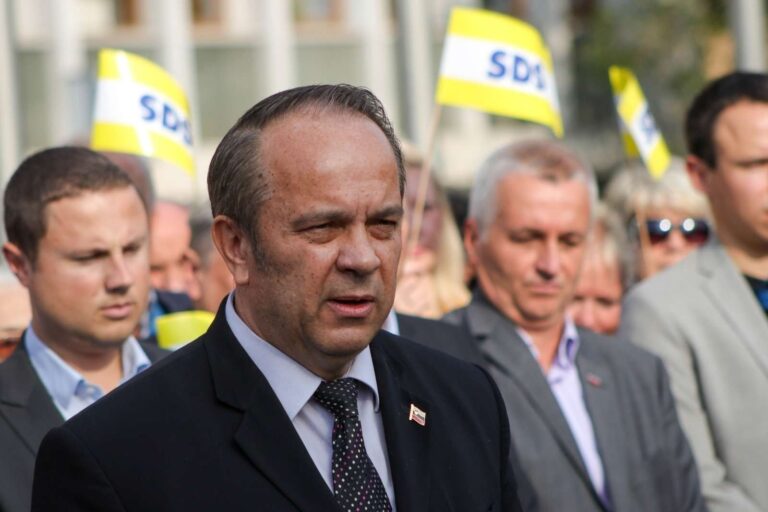 Karl Marx ni avtor izjave o taktiki obtoževanja sovražnika