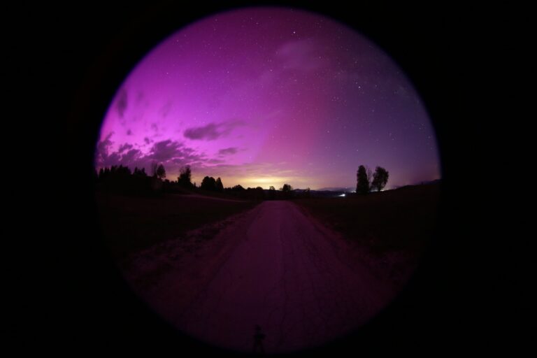 CO2 ne vpliva na geomagnetne nevihte